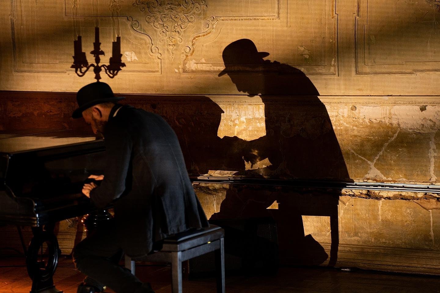 ОДИН НА ОДИН СО ЗРИТЕЛЬНЫМ ЗАЛОМ