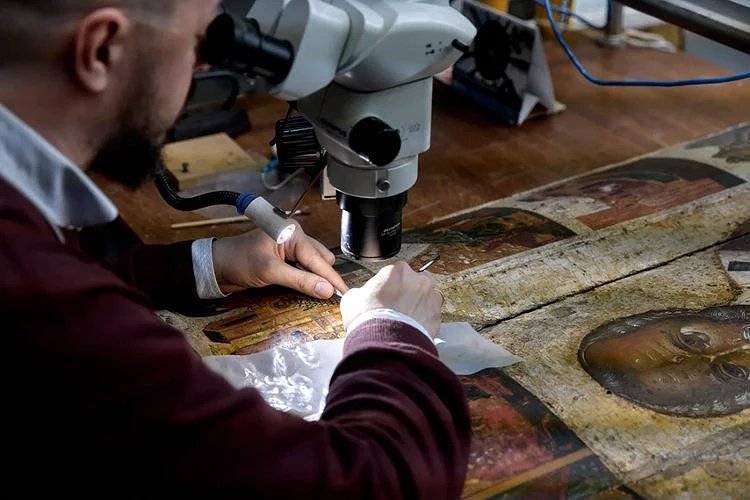 РУССКИЙ МУЗЕЙ: СОХРАНЯЯ ИСТОРИЮ